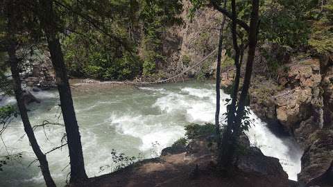Lower Bugaboo Falls Trailhead